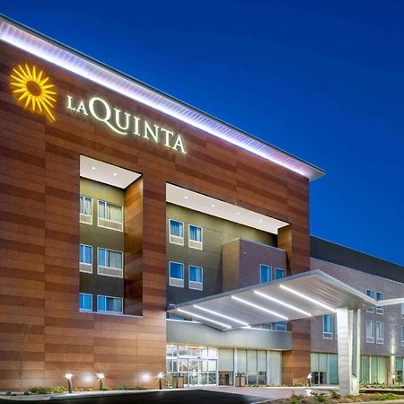 La Quinta Inn & Suites By Wyndham Louisville Ne - Old Henry Rd מראה חיצוני תמונה