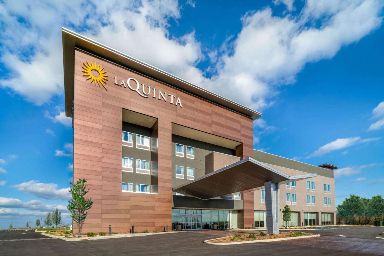La Quinta Inn & Suites By Wyndham Louisville Ne - Old Henry Rd מראה חיצוני תמונה